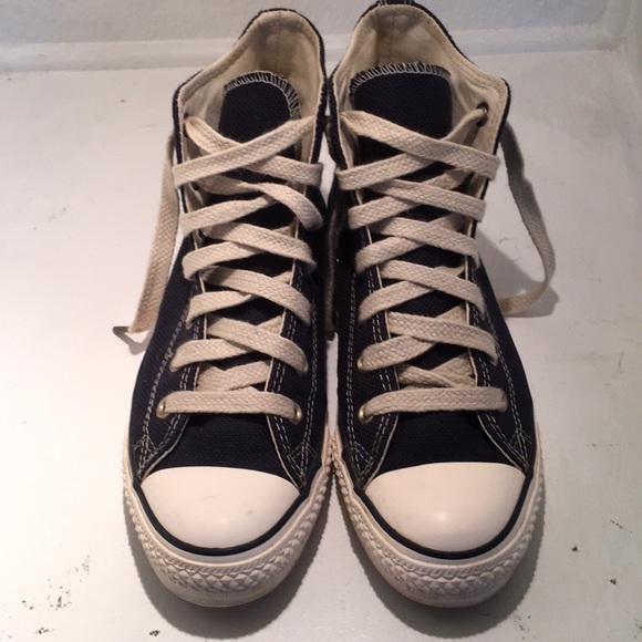 womens converse high tops size 8